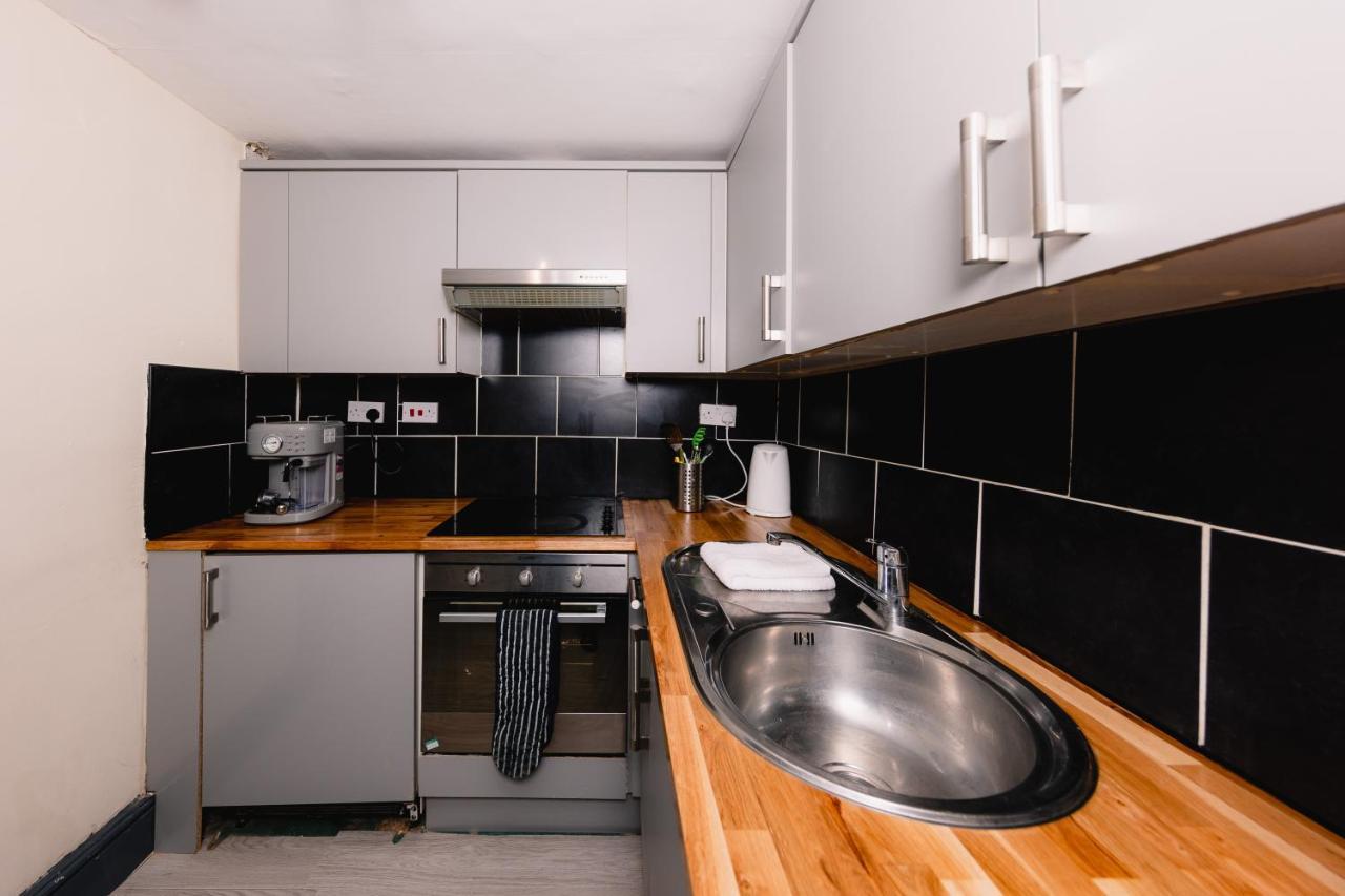 Old Town Central Apartments By The Meadows Edinburgh Ngoại thất bức ảnh