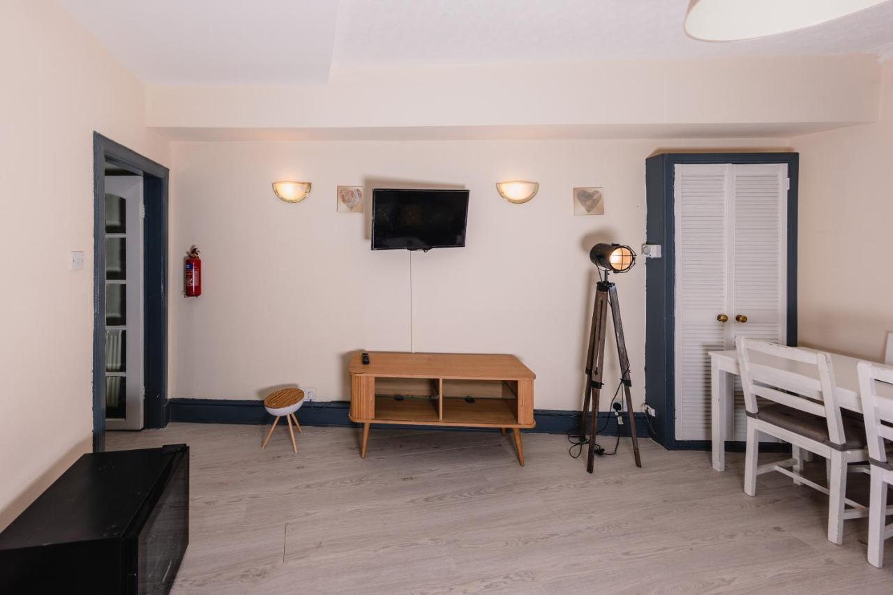 Old Town Central Apartments By The Meadows Edinburgh Ngoại thất bức ảnh